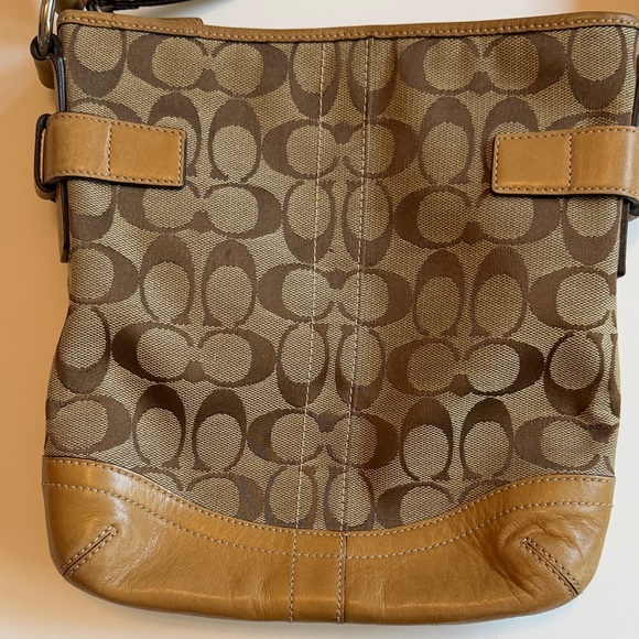 Coach Brown and Tan Signature Shoulder Bag - Picture 5 of 6